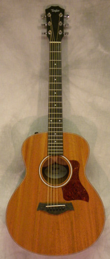 Taylor GS Mini-e Mahogany with pickup